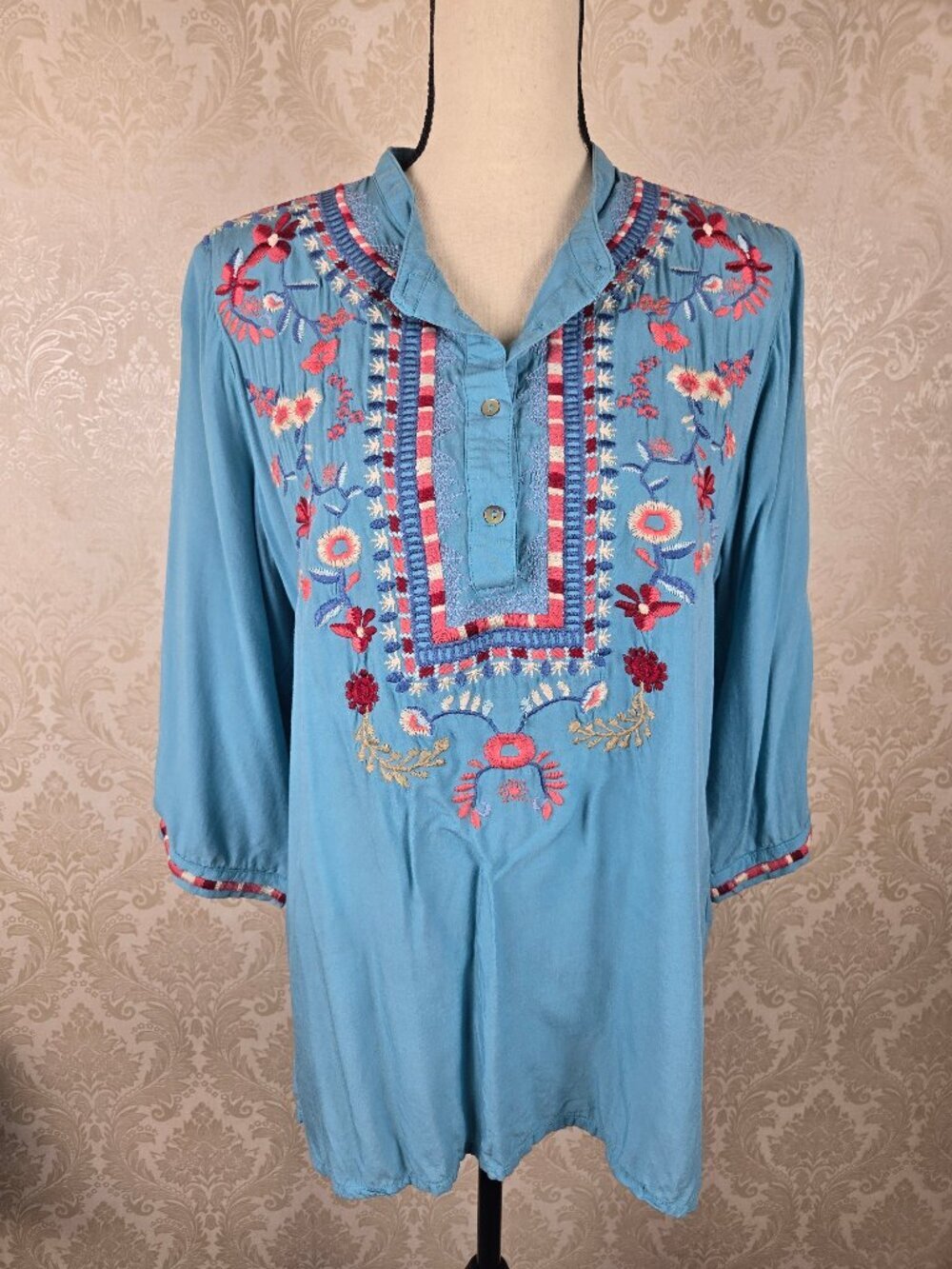 Paparazzi Sz Large Blue Peasant Blouse Embroidered Floral 3/4 Sleeves Side Vents
